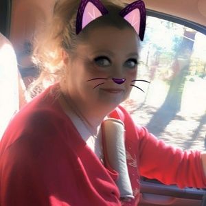 Meet your Posher, Lynette